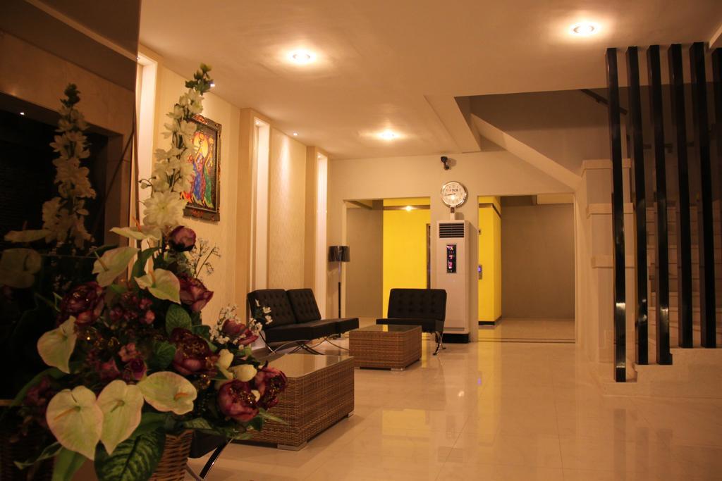 Swk 95 Hotel Surabaia Exterior foto