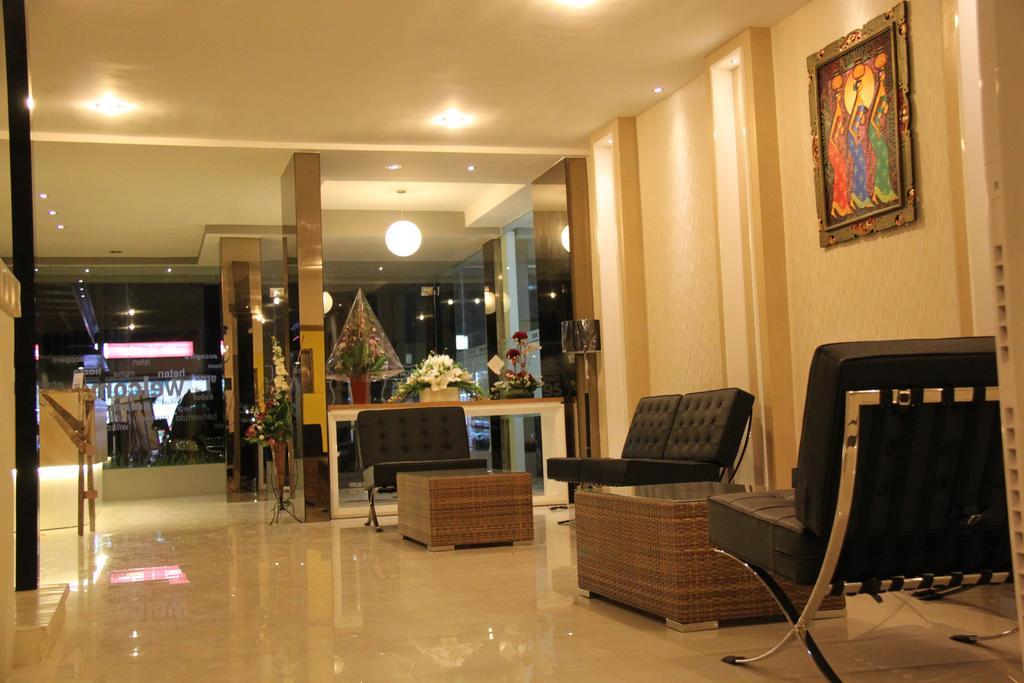 Swk 95 Hotel Surabaia Exterior foto