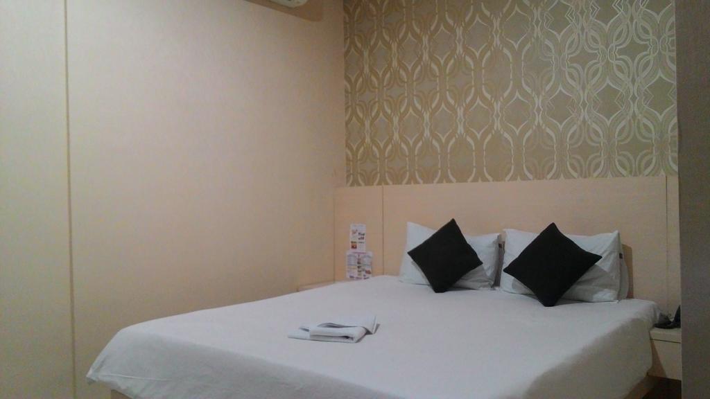 Swk 95 Hotel Surabaia Exterior foto